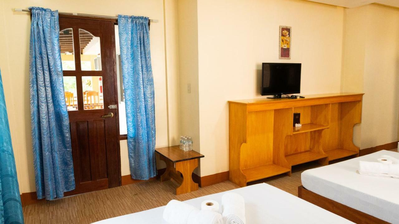 Brenmariel Tourist Inn Эль-Нидо Экстерьер фото